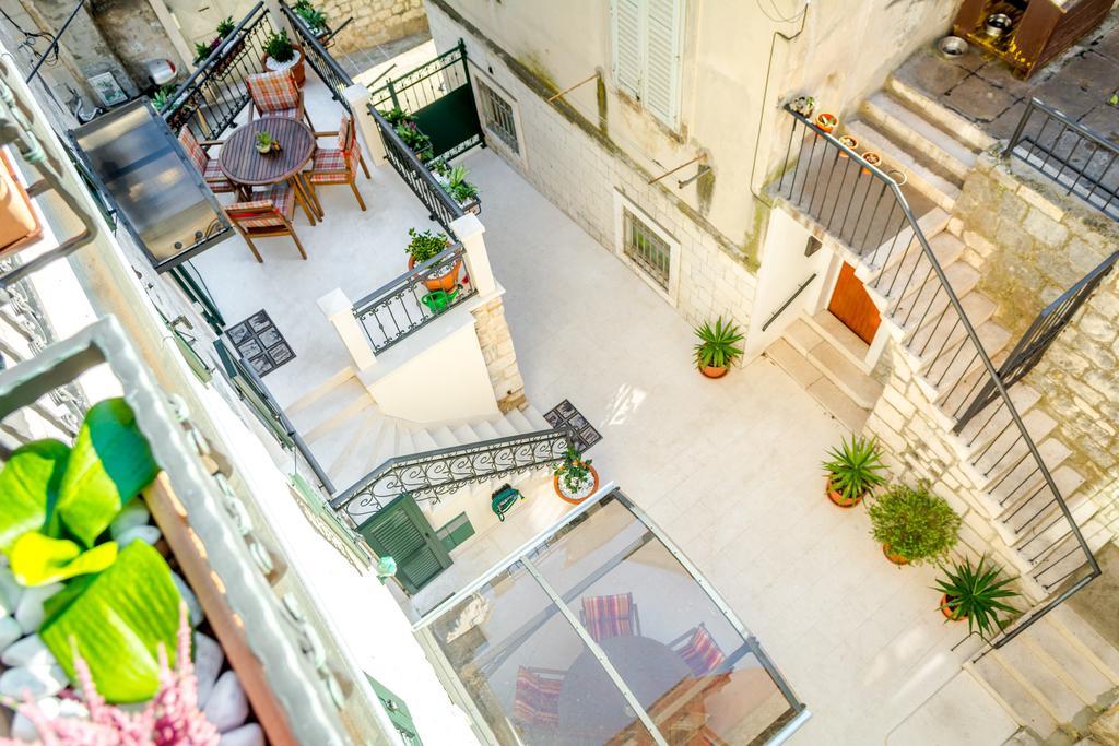 Apartments And Rooms Villa Erede Split Exterior foto