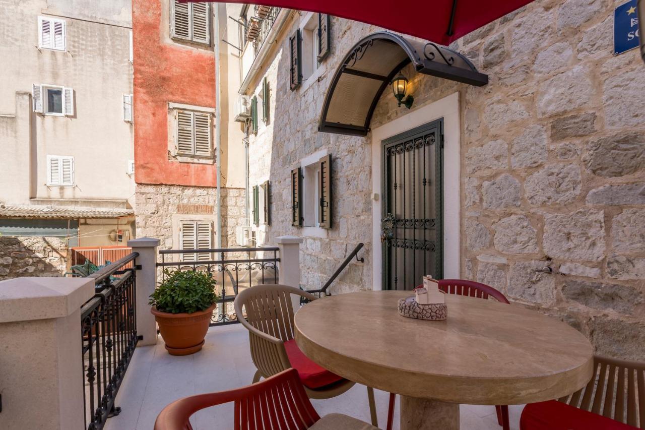 Apartments And Rooms Villa Erede Split Exterior foto