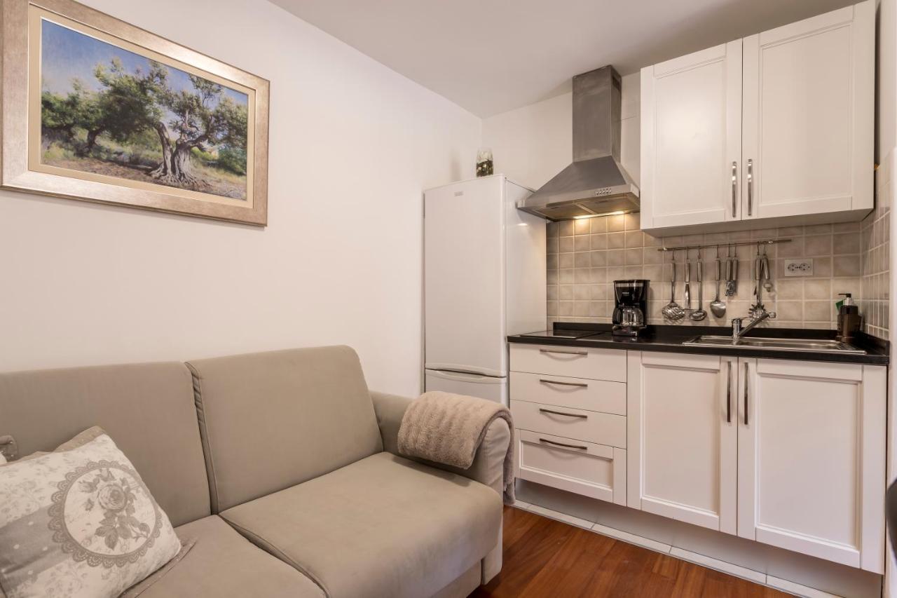 Apartments And Rooms Villa Erede Split Exterior foto