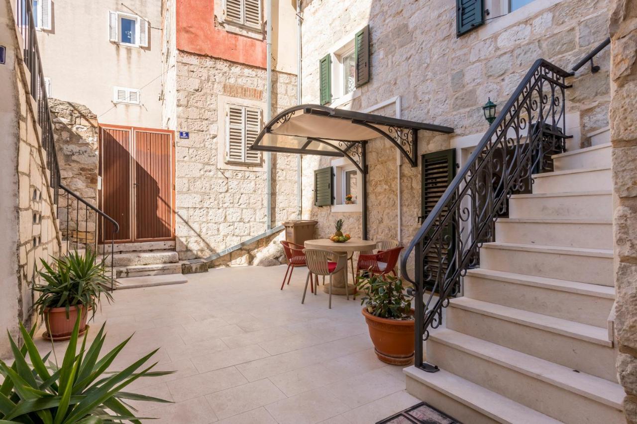 Apartments And Rooms Villa Erede Split Exterior foto