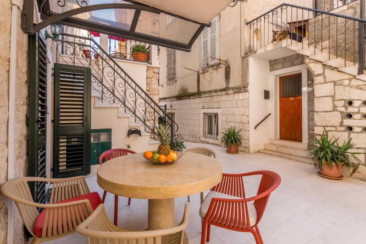 Apartments And Rooms Villa Erede Split Exterior foto