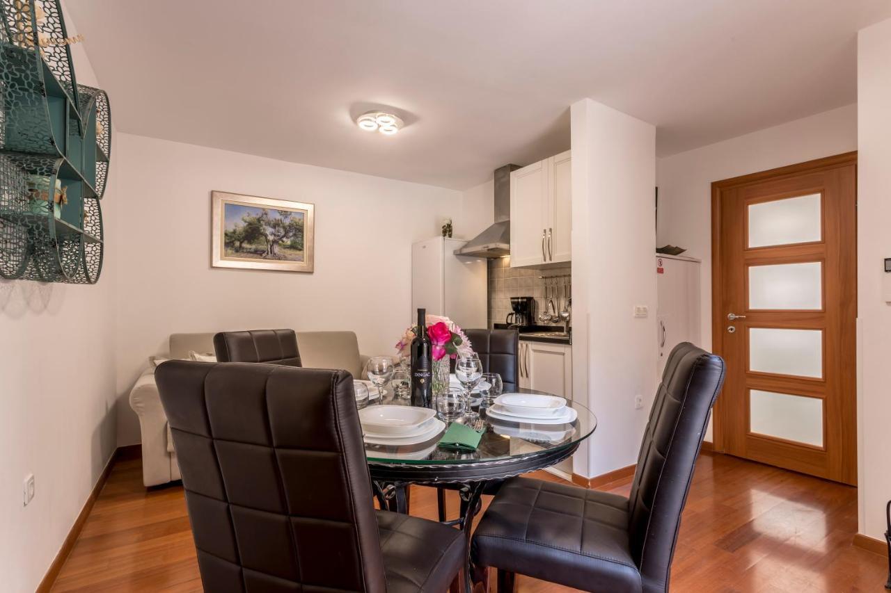 Apartments And Rooms Villa Erede Split Exterior foto